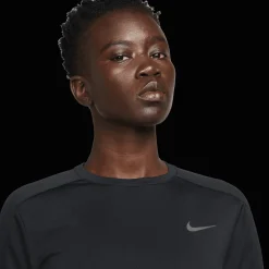 Dri-FIT Pacer Crew, naisten treenipaita - Treenipaidat - Dri-FIT Pacer Crew, naisten treenipaita