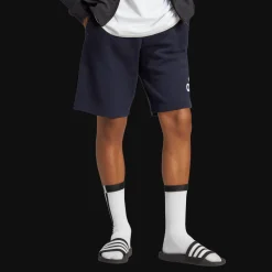 Essentials Big Logo French Terry Shorts, miesten collegeshortsit - Vapaa-Ajan Shortsit - Essentials Big Logo French Terry Shorts, miesten collegeshortsit