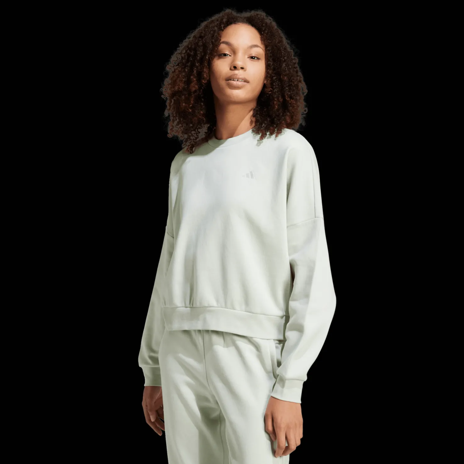 Essentials Small Logo Feel Cozy Sweatshirt, naisten collegepaita - Vapaa-Ajan Paidat - Essentials Small Logo Feel Cozy Sweatshirt, naisten collegepaita