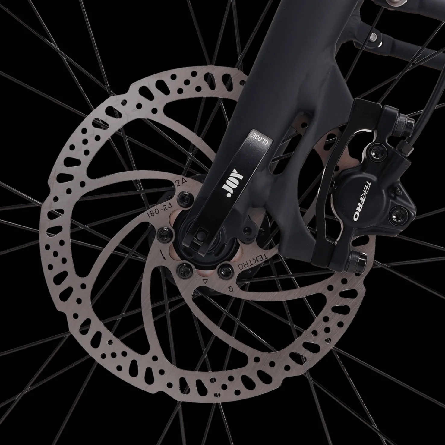 E-Trekking 1.0 Diamond JET BLACK 24, miesten hybridisähköpyörä - Sähköpyörät - E-Trekking 1.0 Diamond JET BLACK 24, miesten hybridisähköpyörä