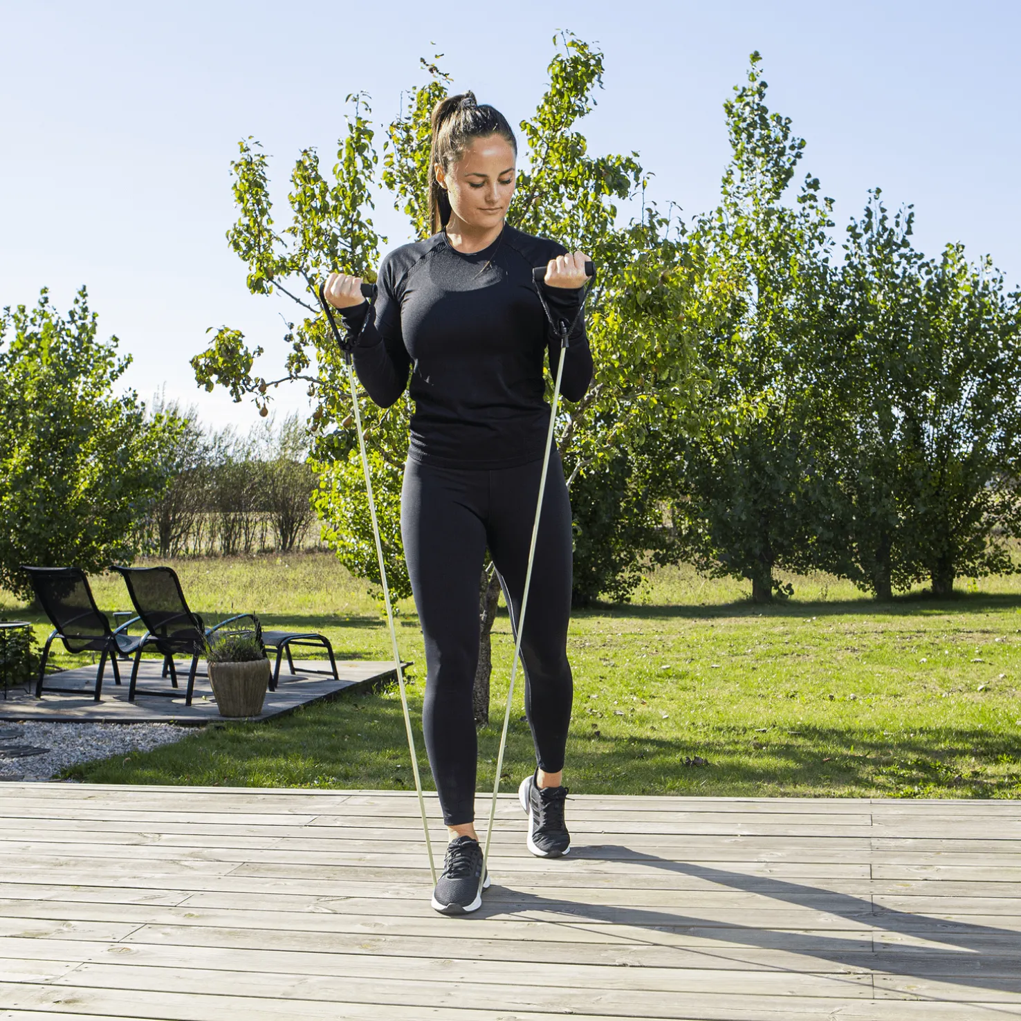 Exercise Tube Medium, vastuskuminauha, keskiraskas - Voimaharjoitteluvälineet - Exercise Tube Medium, vastuskuminauha, keskiraskas