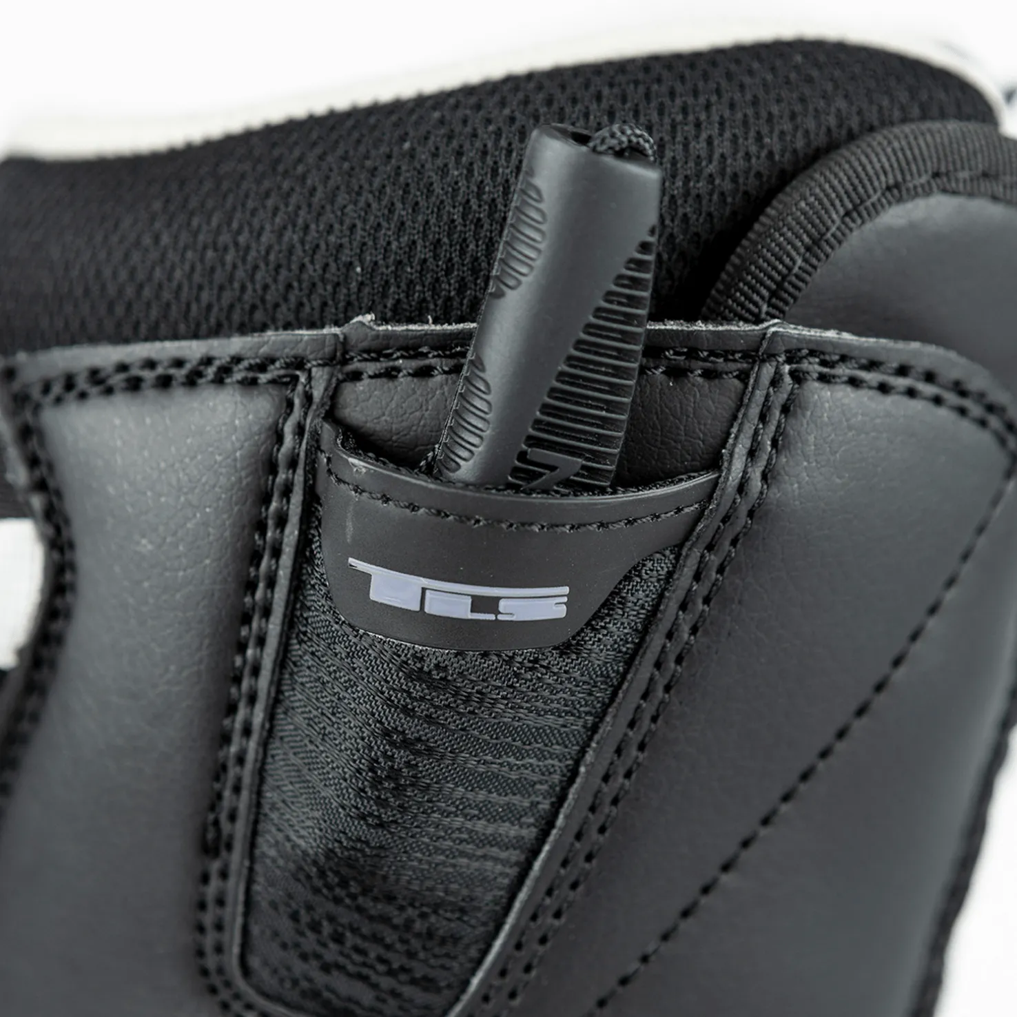 Flora TLS 24/25, naisten lumilautailukengät - Lumilautakengät - Flora TLS 24/25, naisten lumilautailukengät