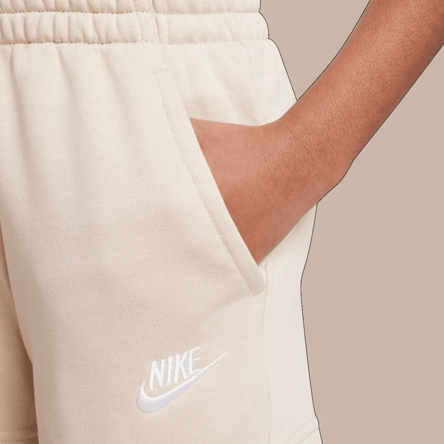 Nike Club Fleece French Terry Shorts, nuorten shortsit - Vapaa-Ajan Shortsit - Nike Club Fleece French Terry Shorts, nuorten shortsit