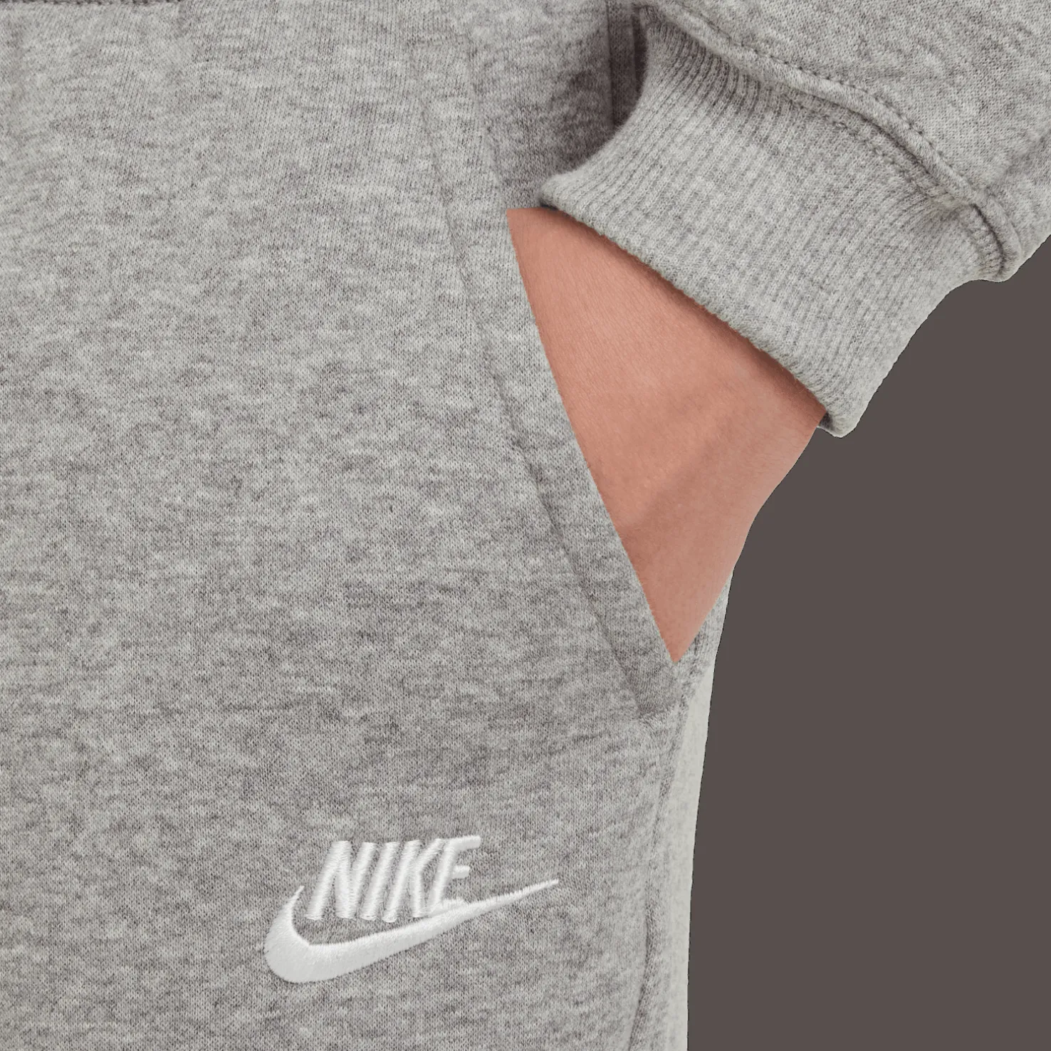 Nike Sportswear Club Fleece, nuorten verryttelyasu - Verryttelyasut - Nike Sportswear Club Fleece, nuorten verryttelyasu
