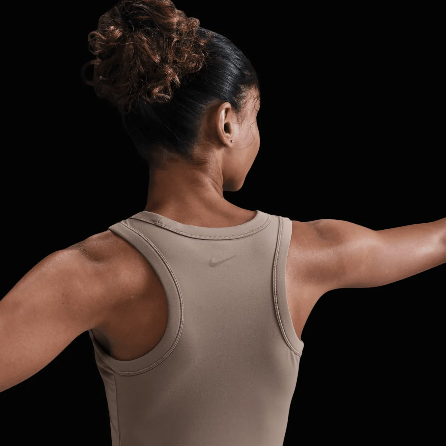 One Fitted Dri-FIT Crop Tank, naisten toppi - Treenitopit - One Fitted Dri-FIT Crop Tank, naisten toppi