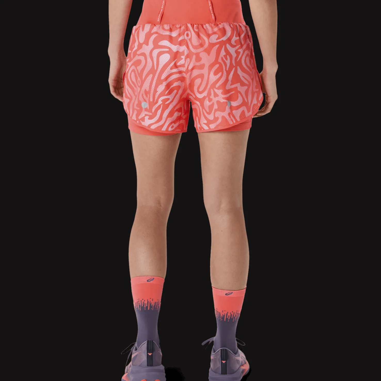 Road All Over Print 2-n-1 3,5in Short, naisten juoksushortsit - Treenishortsit - Road All Over Print 2-n-1 3,5in Short, naisten juoksushortsit