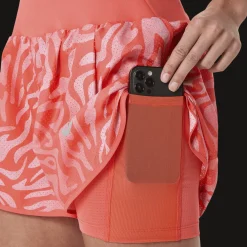 Road All Over Print 2-n-1 3,5in Short, naisten juoksushortsit - Treenishortsit - Road All Over Print 2-n-1 3,5in Short, naisten juoksushortsit