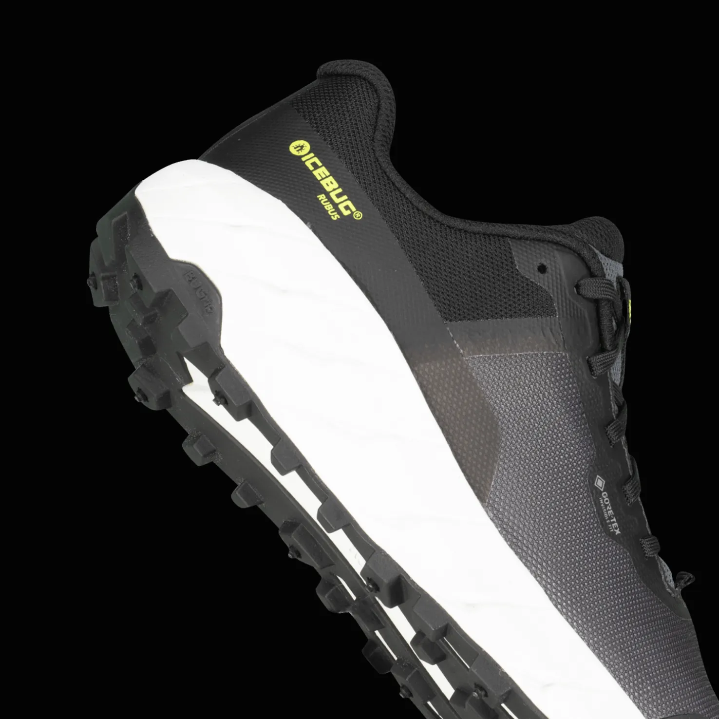 Rubus BUGrip Gore-Tex, naisten juoksukengät nastoilla - Nastakengät - Rubus BUGrip Gore-Tex, naisten juoksukengät nastoilla