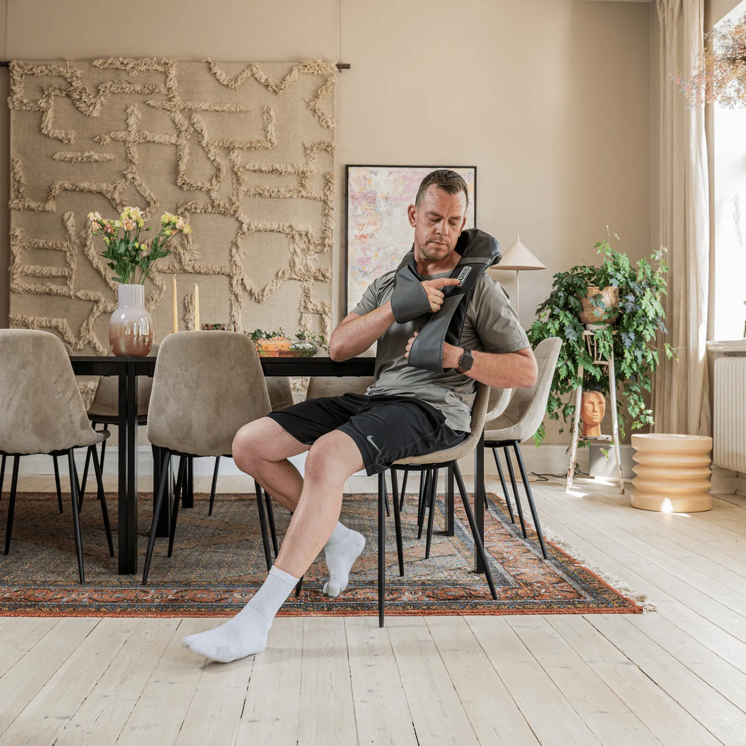 Shoulder & Neck Massager, hierontalaite, hartiat ja niska - Hieronta - Shoulder & Neck Massager, hierontalaite, hartiat ja niska