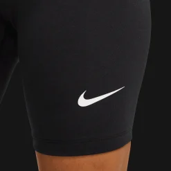 Sportswear Classics High Rise 8In Short, naisten pyöräilyshortsit - Vapaa-Ajan Shortsit - Sportswear Classics High Rise 8In Short, naisten pyöräilyshortsit