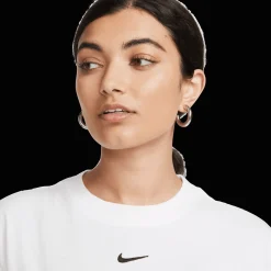 Sportswear Essential T-Shirt, naisten t-paita - T-Paidat - Sportswear Essential T-Shirt, naisten t-paita