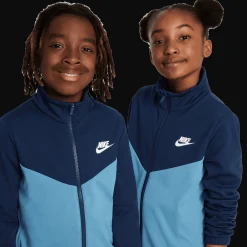 Sportswear Tracksuit, nuorten verryttelyasu - Verryttelyasut - Sportswear Tracksuit, nuorten verryttelyasu