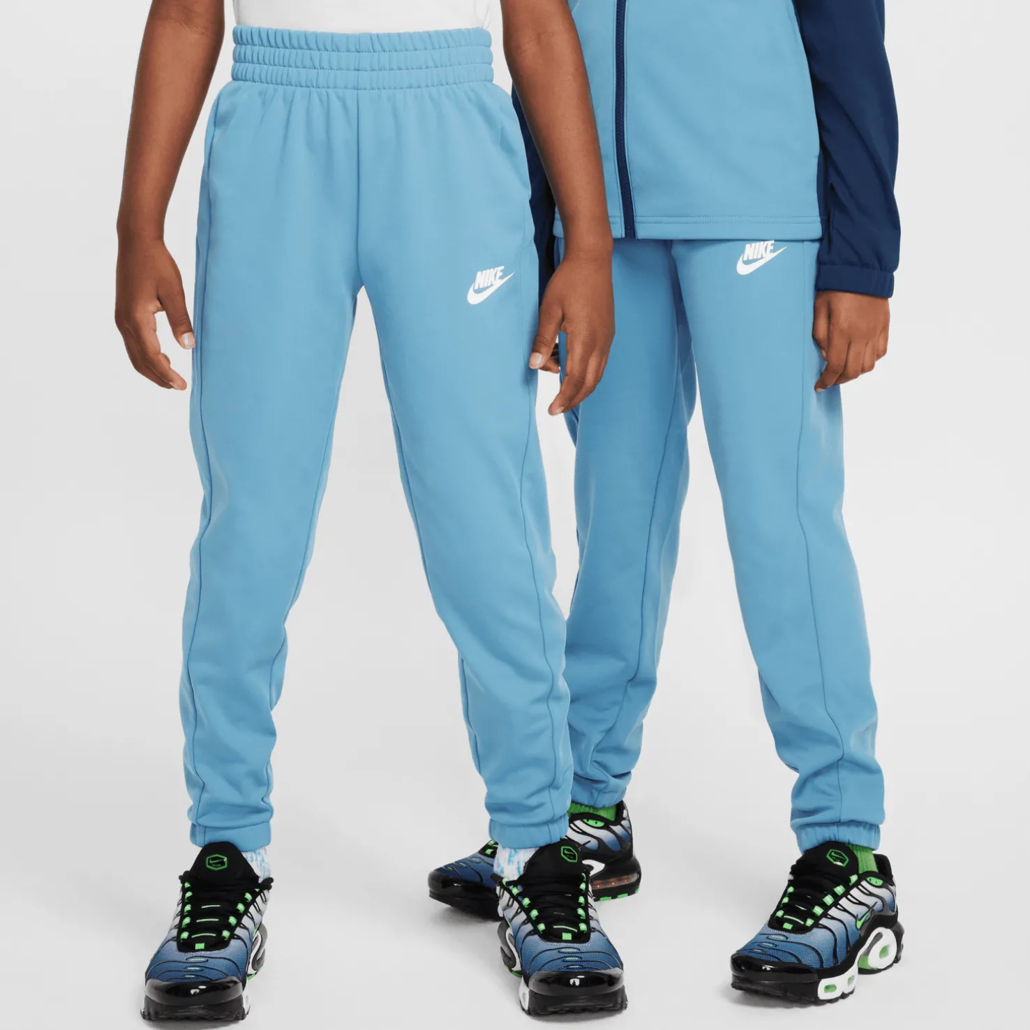 Sportswear Tracksuit, nuorten verryttelyasu - Verryttelyasut - Sportswear Tracksuit, nuorten verryttelyasu
