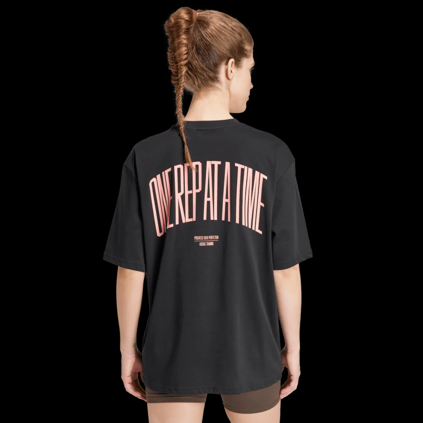 Strength Graphic T-Shirt, naiten t-paita - Urheilupaidat - Strength Graphic T-Shirt, naiten t-paita