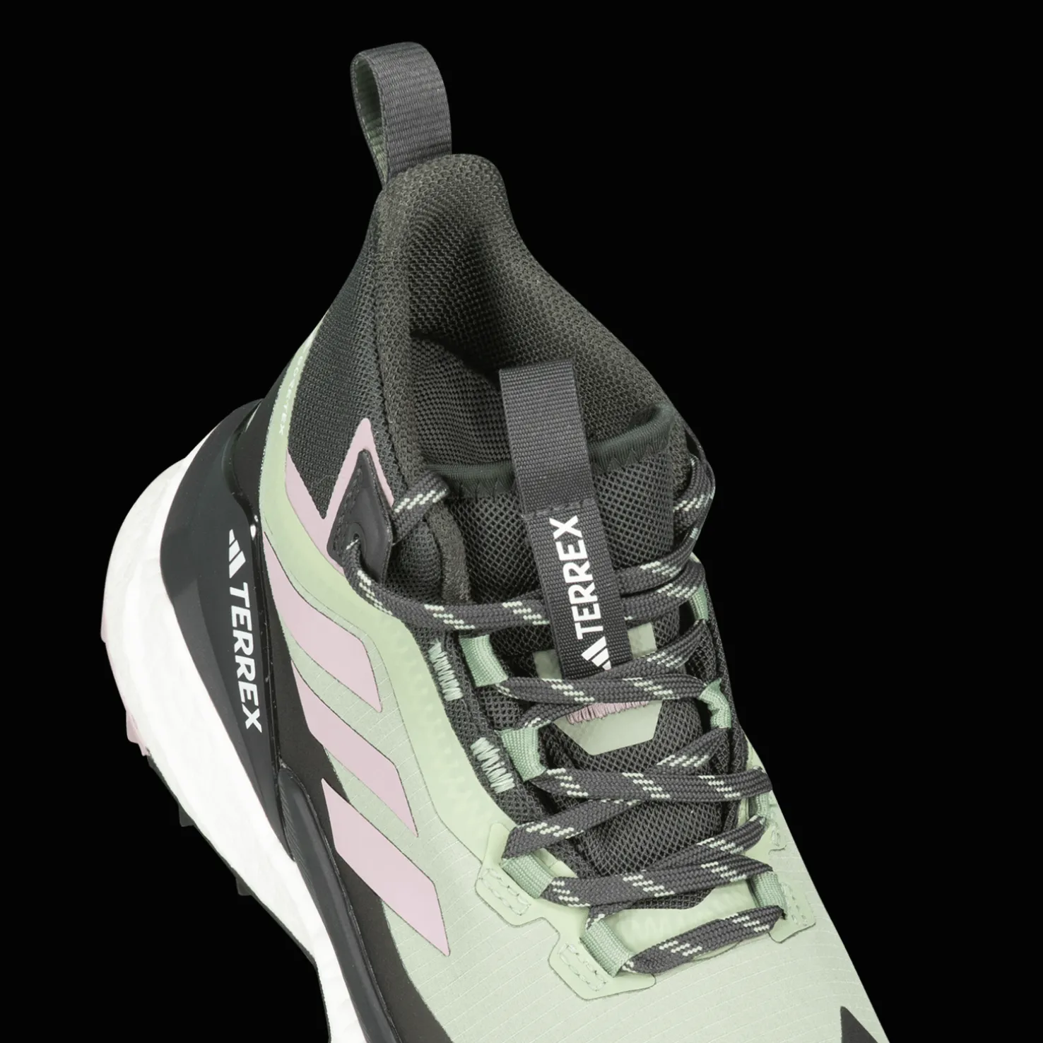 Terrex Free Hiker 2 Gore-Tex, vedenpitävä keskikorkea vaelluskenkä, naisten - Retkeilykengät Ja Kävelykengät Naisten - Terrex Free Hiker 2 Gore-Tex, vedenpitävä keskikorkea vaelluskenkä, naisten