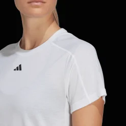 Train Essentials Minimal Branding Crewneck T-Shirt, naisten t-paita - Urheilupaidat - Train Essentials Minimal Branding Crewneck T-Shirt, naisten t-paita