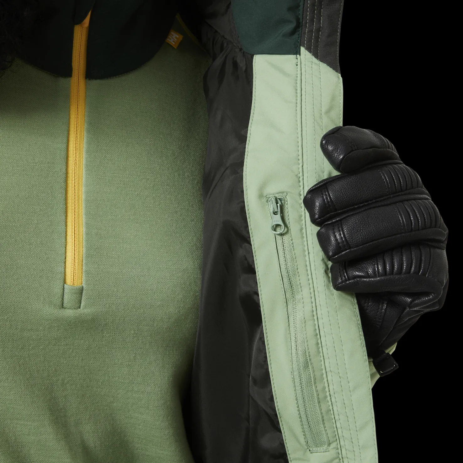 W Alpine Insulated Jacket 24/25, naisten laskettelutakki - Laskettelutakit Ja Toppatakit Naisten - W Alpine Insulated Jacket 24/25, naisten laskettelutakki